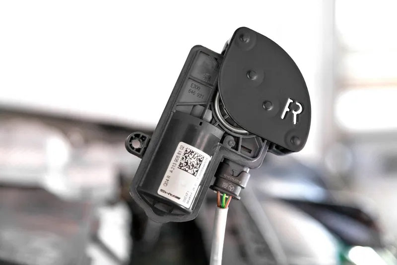 Mercedes AMG E63S (W213) - Valved Exhaust + MidPipes (OE Actuators)