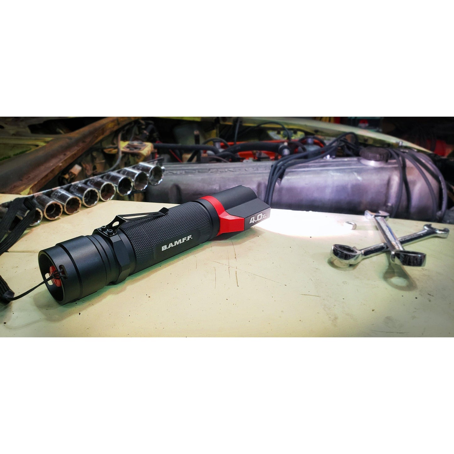 B.A.M.F.F. 4.0XL - 400 Lumen Dual LED Flashlight