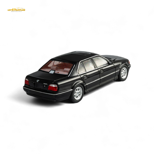 DCM BMW E38 740iL 7-Series in Black 1:64