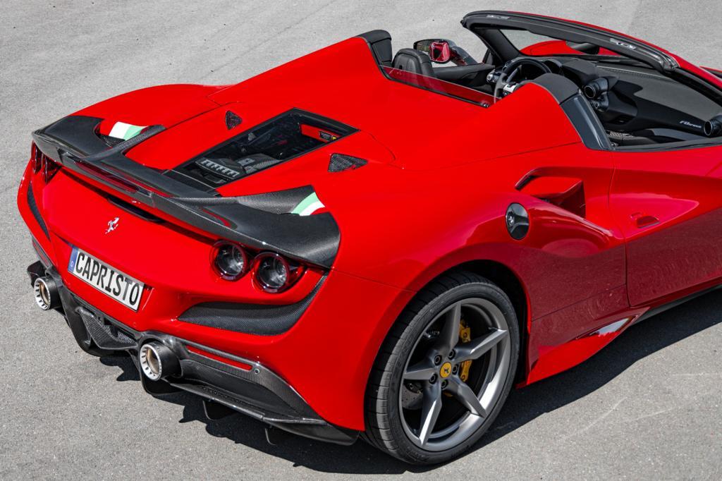 Ferrari F8 Spider - Carbon Fiber + Glass Bonnet