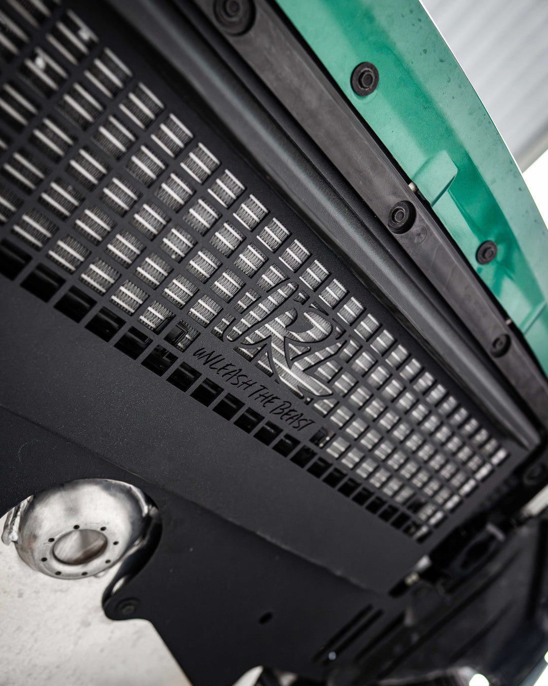 G80 G82 G83 G87 Oil Cooler Guard