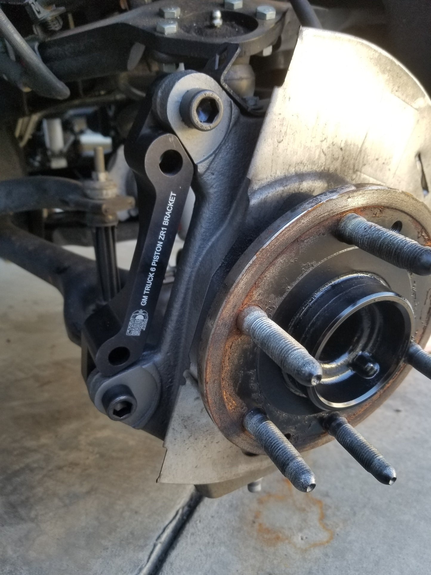 GM Truck/SUV 6 Piston C6 ZR1 Caliper Big Brake Bracket Kit