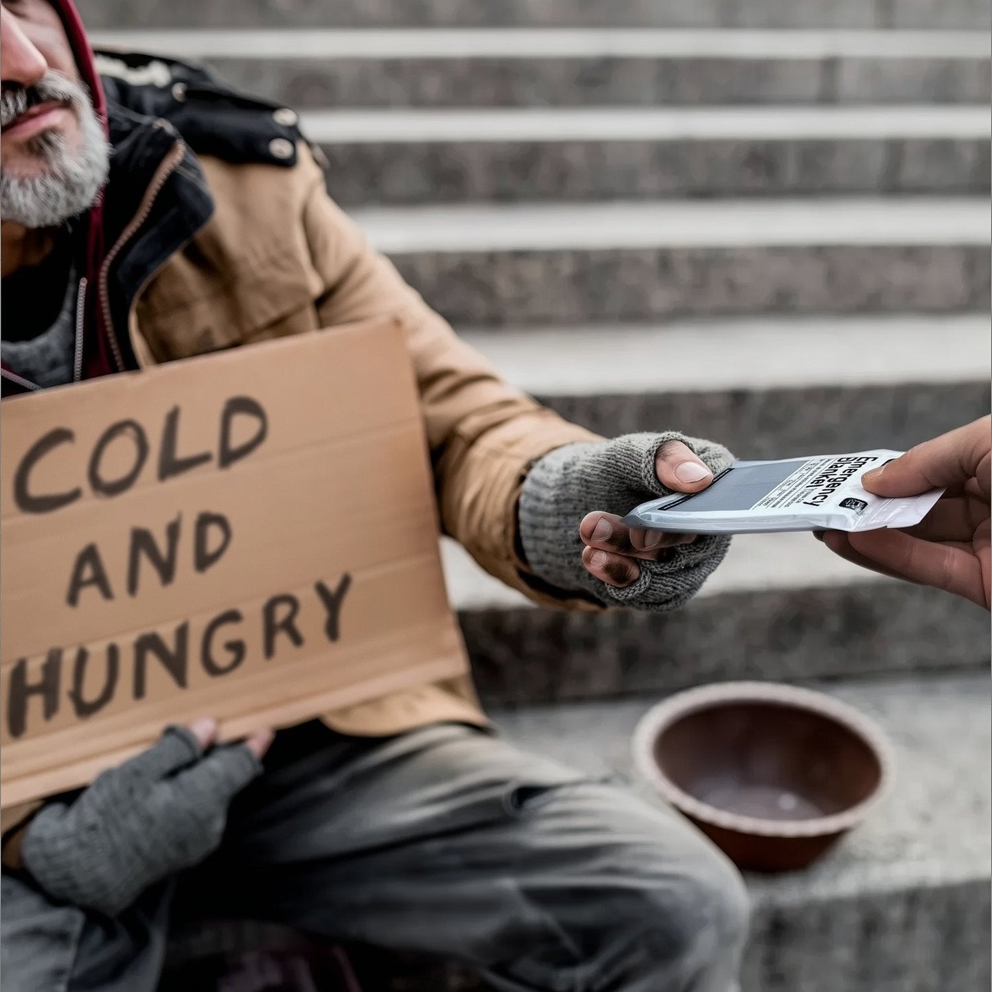 25 Pack of Emergency Blankets