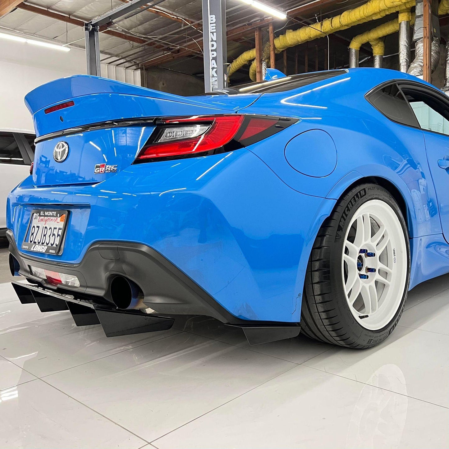 2022+ Subaru BRZ / Toyota GR86 Rear Diffuser V1