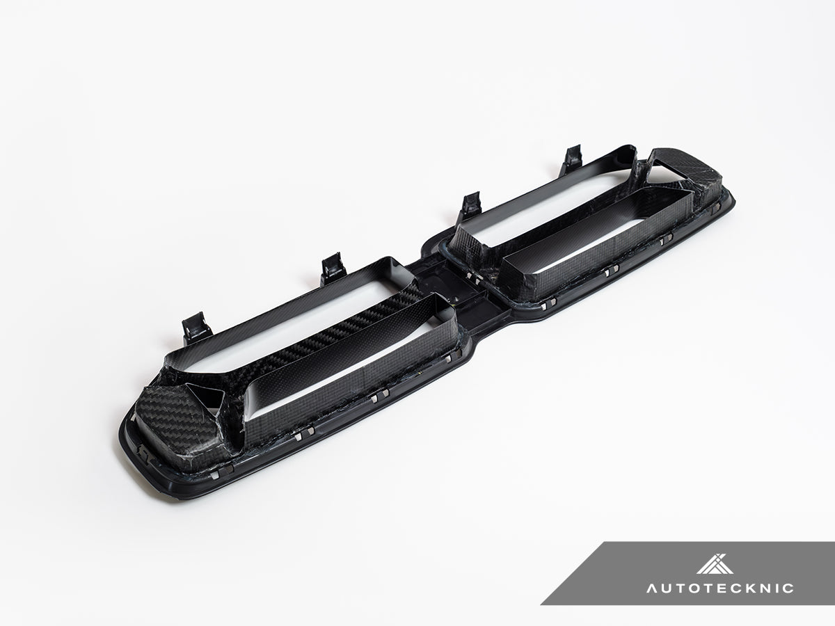 AutoTecknic Dry Carbon Corsa Front Grille - G87 M2