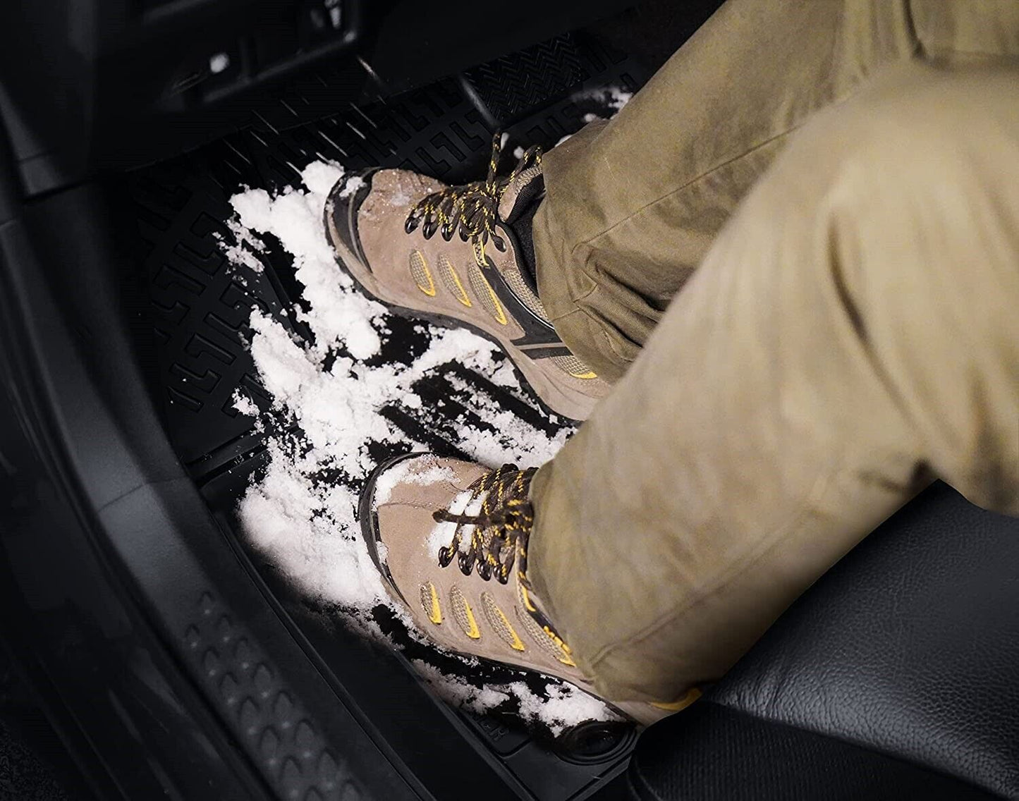 Custom Molded Rubber Floor Mat for Porsche Cayenne 2018 - Up Black