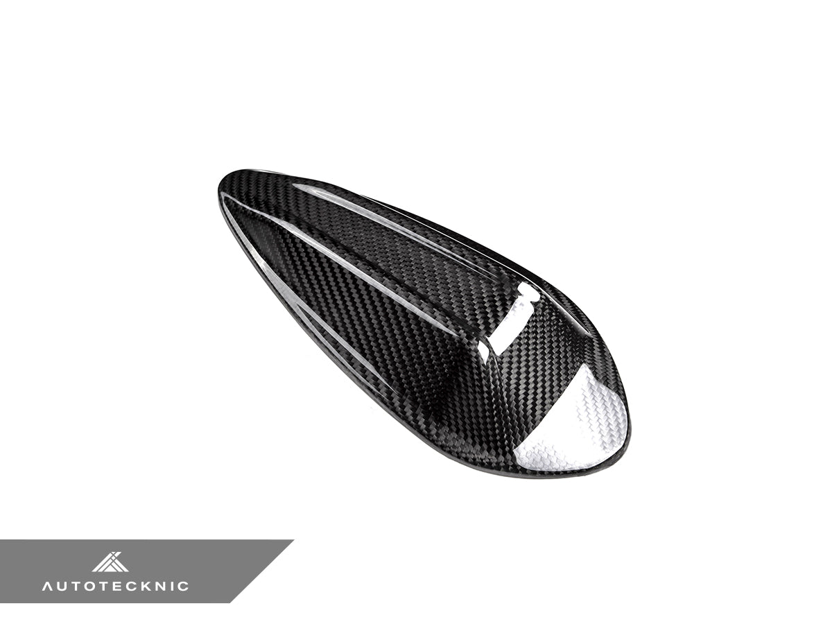 AutoTecknic Dry Carbon Roof Antenna Cover - G22 4-Series LCI