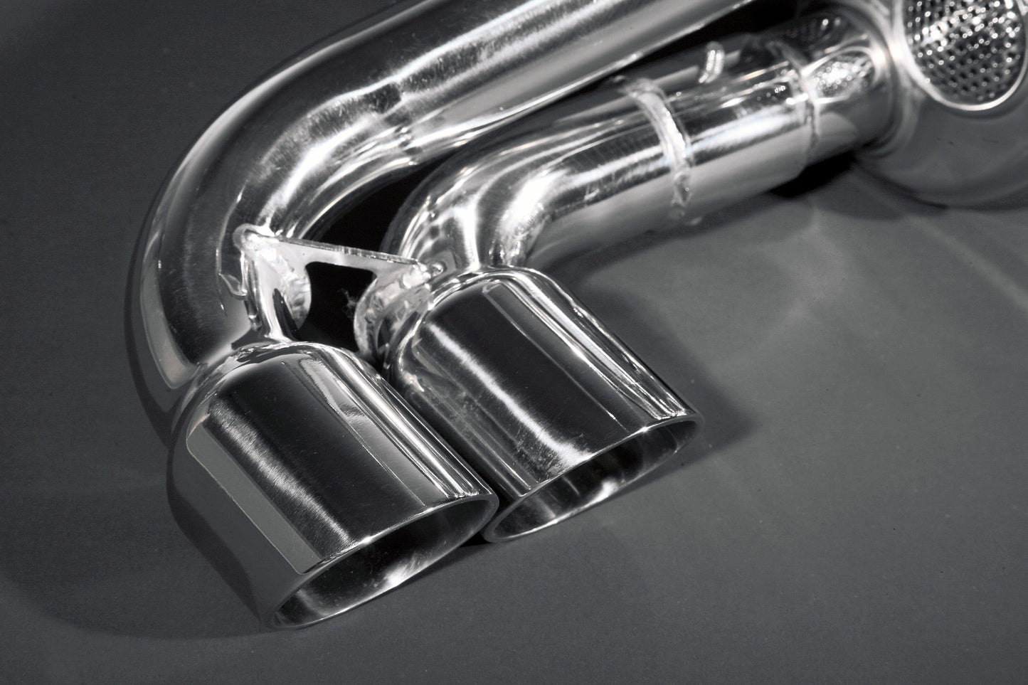 Ferrari 348 - FreeFlow Exhaust