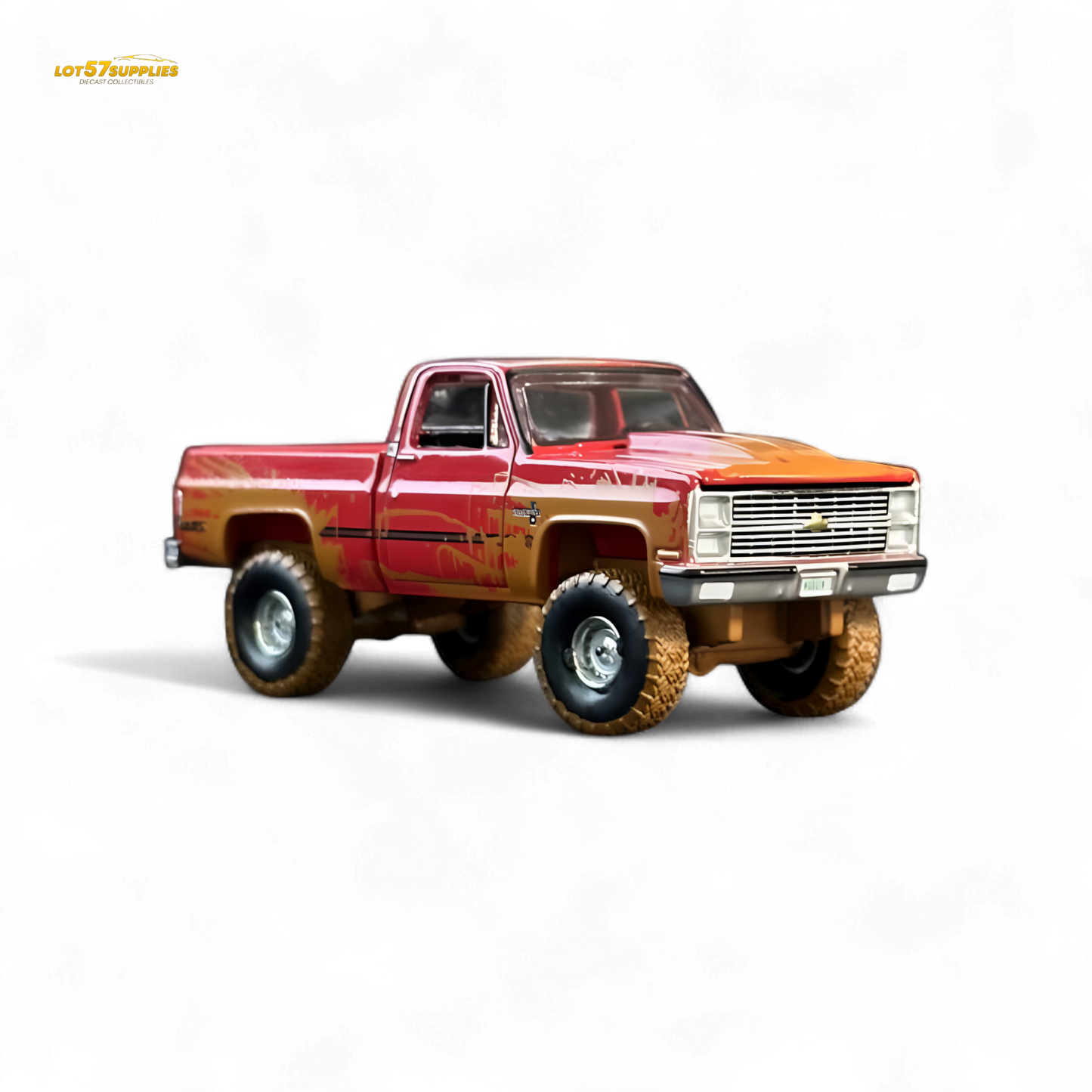 Auto World 1983 Chevrolet Silverado K10 4x4 Muddy LIFTED Squarebody 1:64 BUNDLE 1:64