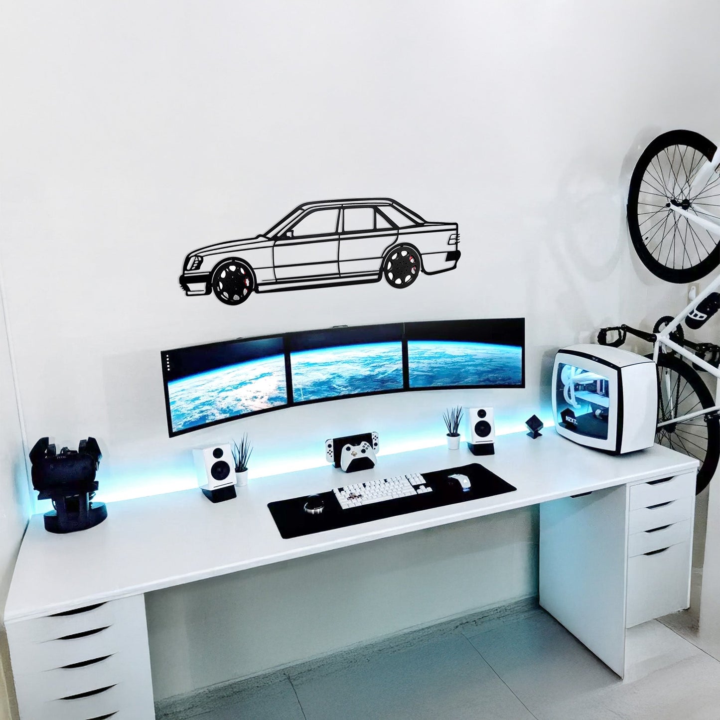 Mercedes W124 Wall Art – Classic Steel Silhouette with Spinning Wheels-KAFMEKA035