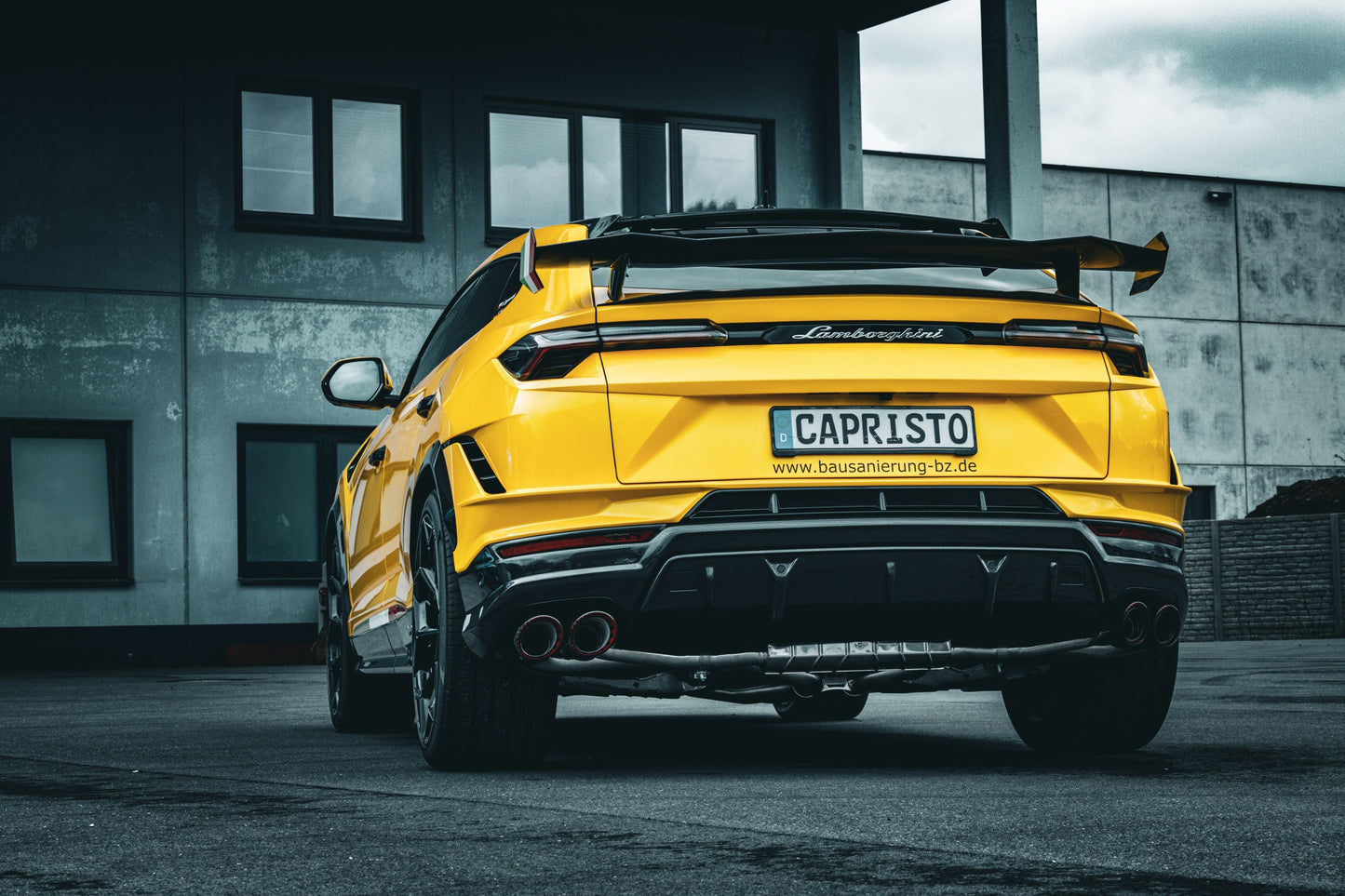 Lamborghini Urus Performante - Valved Exhaust, MidSilencer Spare + Wicrom "Performante" Tips (OE Actuators)