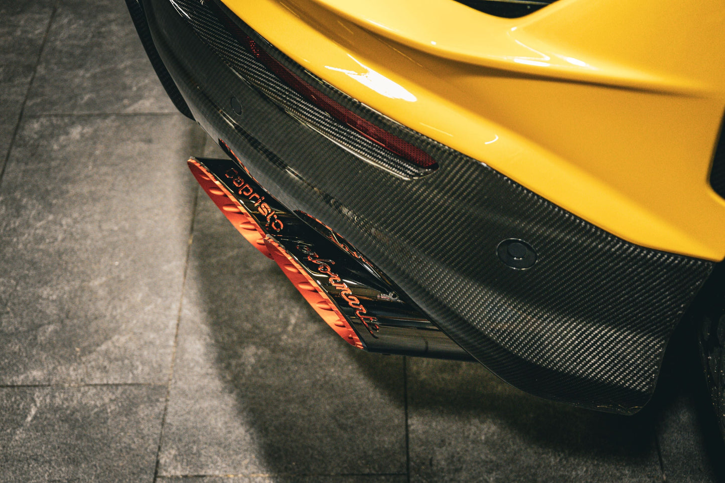 Lamborghini Urus Performante - Valved Exhaust, MidSilencer Spare + Wicrom "Performante" Tips (OE Actuators)