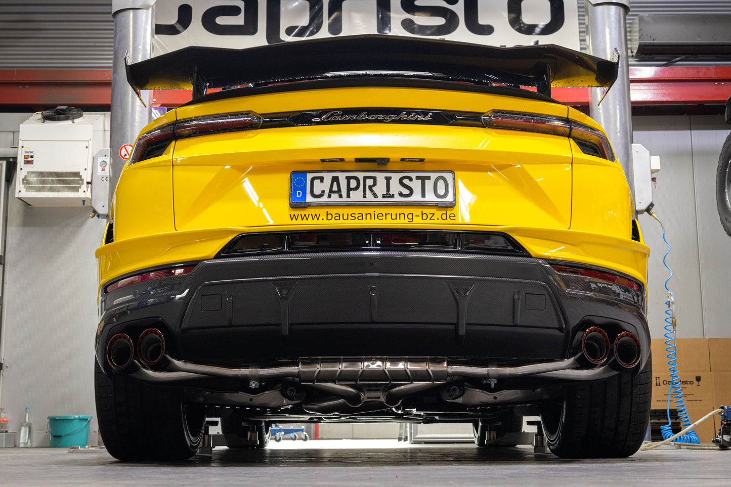 Lamborghini Urus Performante - Valved Exhaust, MidSilencer Spare + Wicrom "Performante" Tips (OE Actuators)