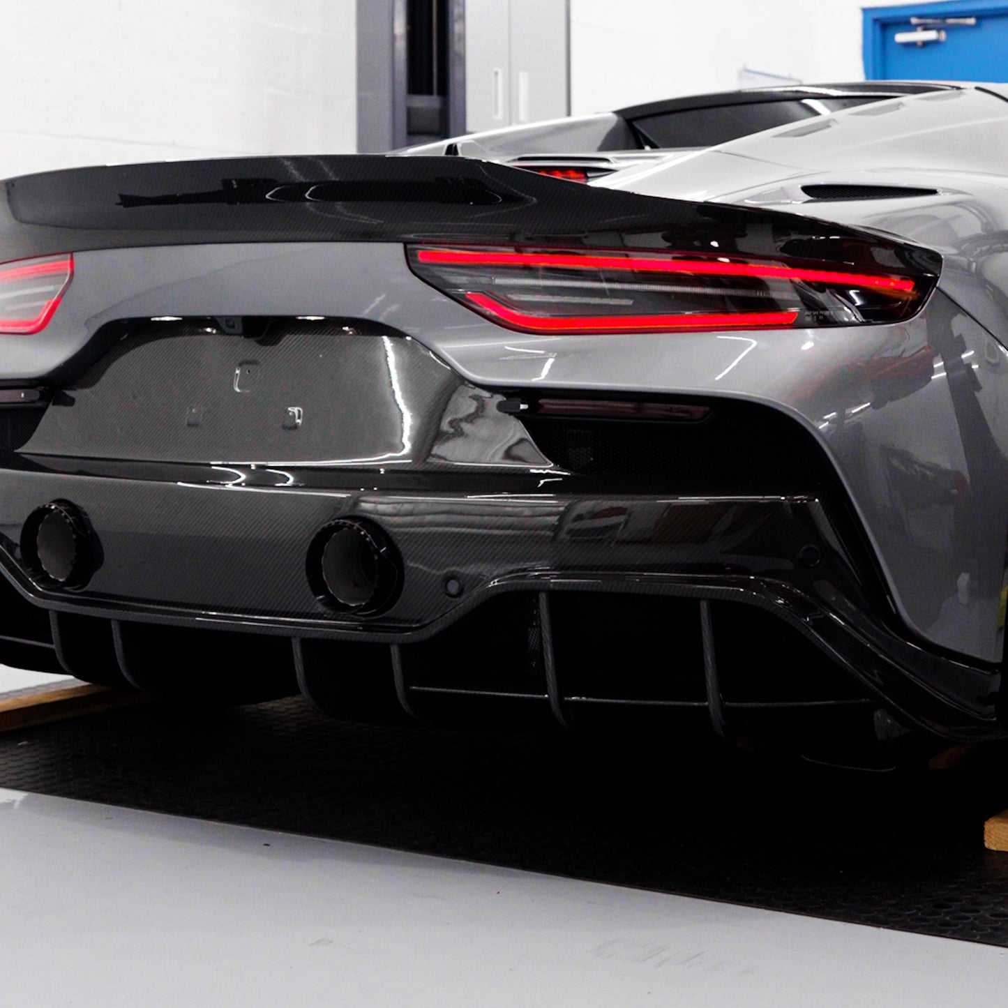 Maserati MC20/MCPura - Valved Exhaust + Wicrom Tips