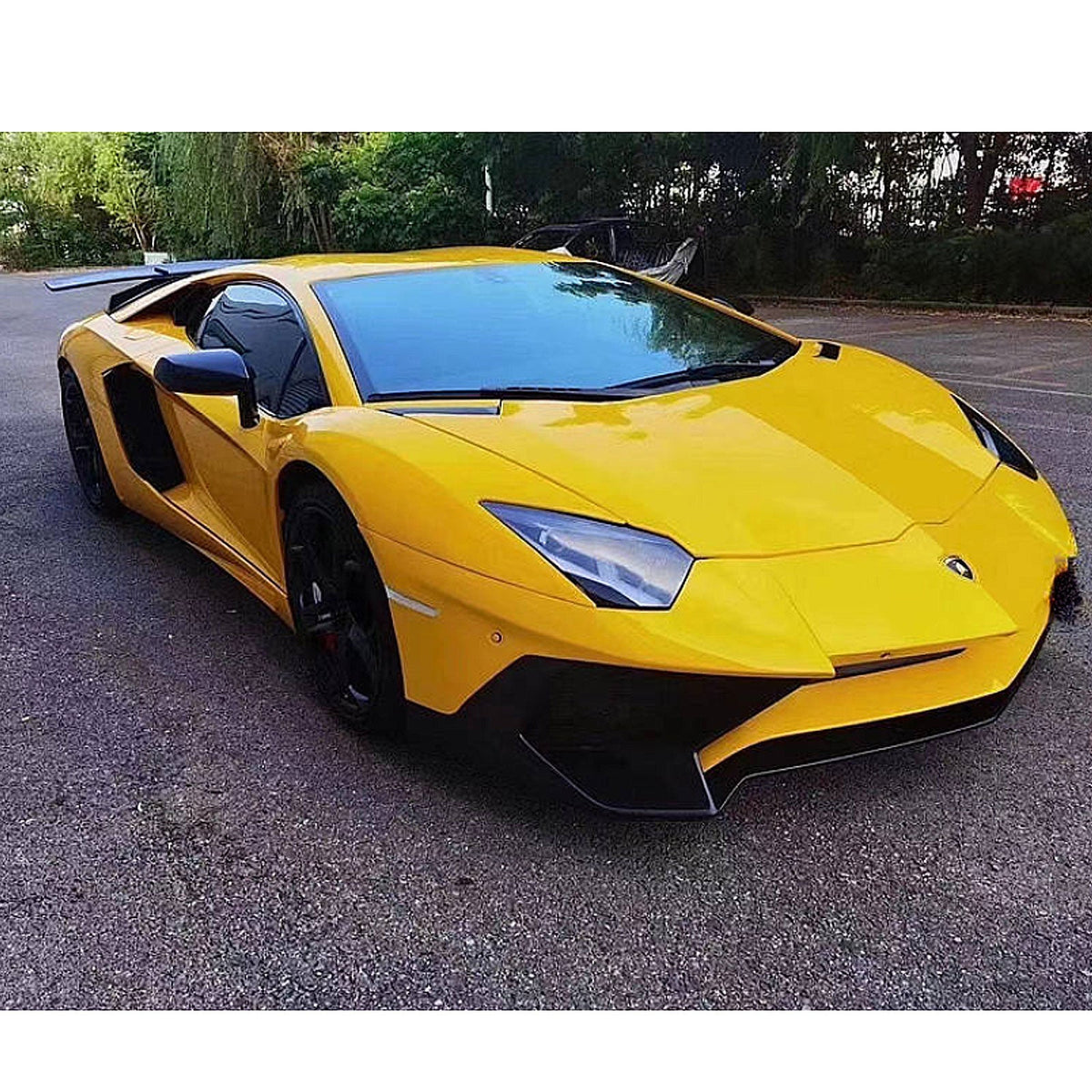 Aventado LP750 SV Style Semi Carbon Fiber Front Bumper for Lamborghini Aventado ...