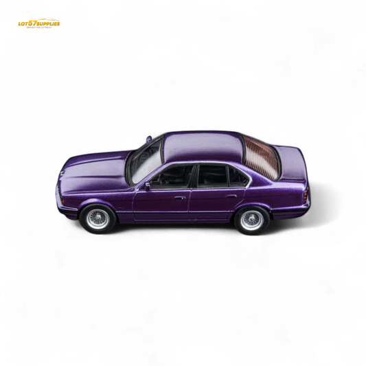 (Pre-Order) DCM BMW E34 5-Series Sedan - Daytona Roland Purple 1:64