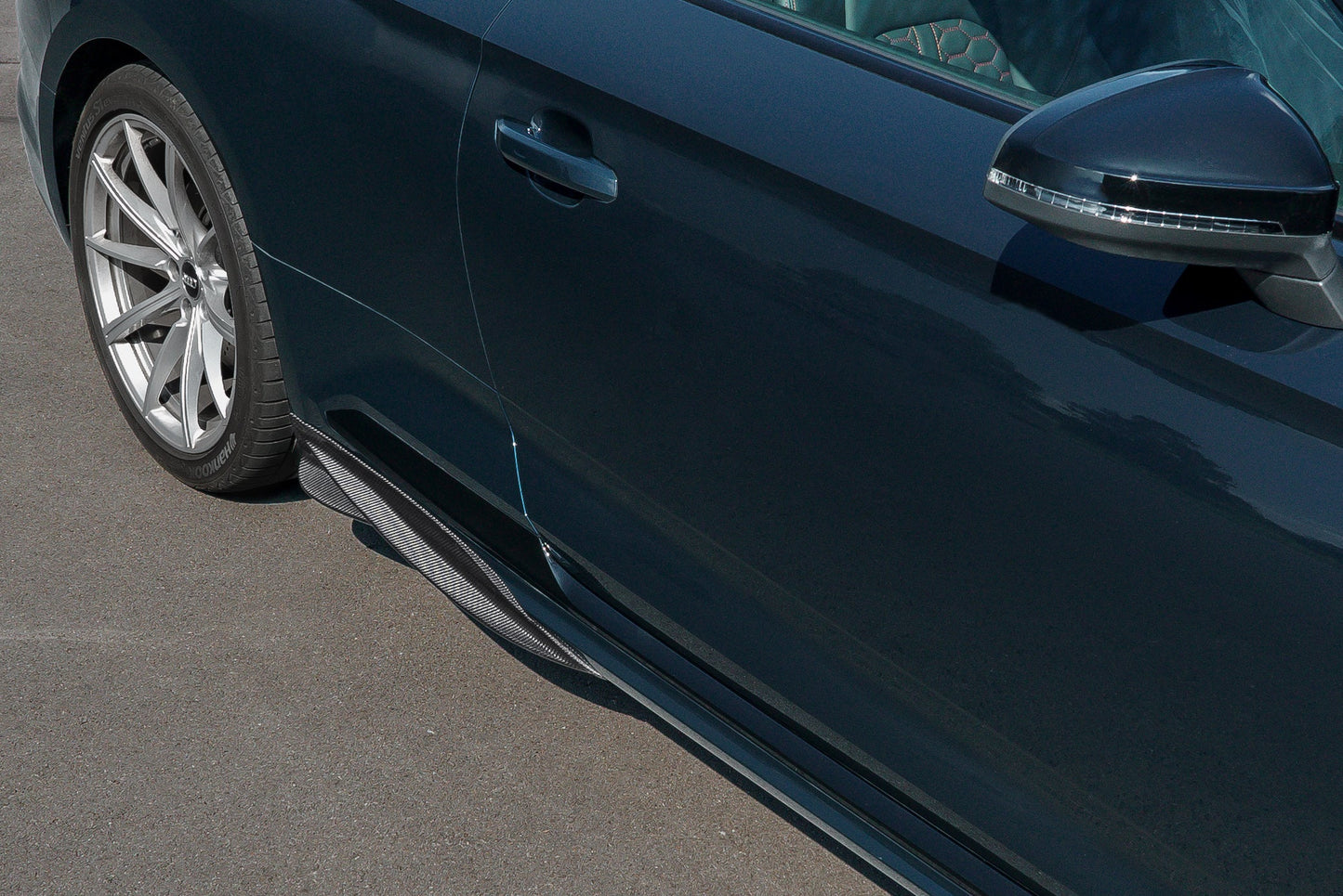 Audi RS4 (B9/8W) - Carbon Fiber Side Fins
