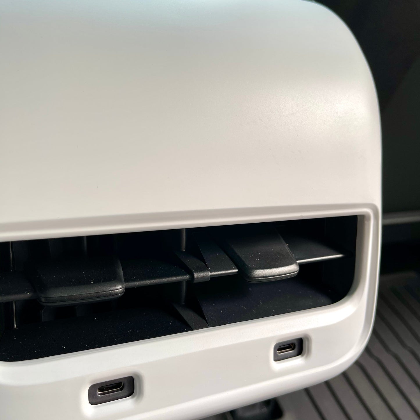 Backseat Vent Cap - Variety for Model 3 / Y 2021-2025.03