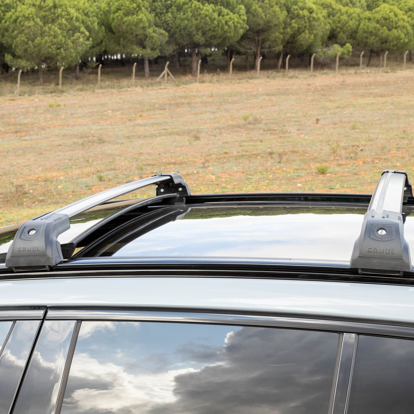 Strong Roof Rack Cross Bars for Porsche Macan 2014 - Up Black