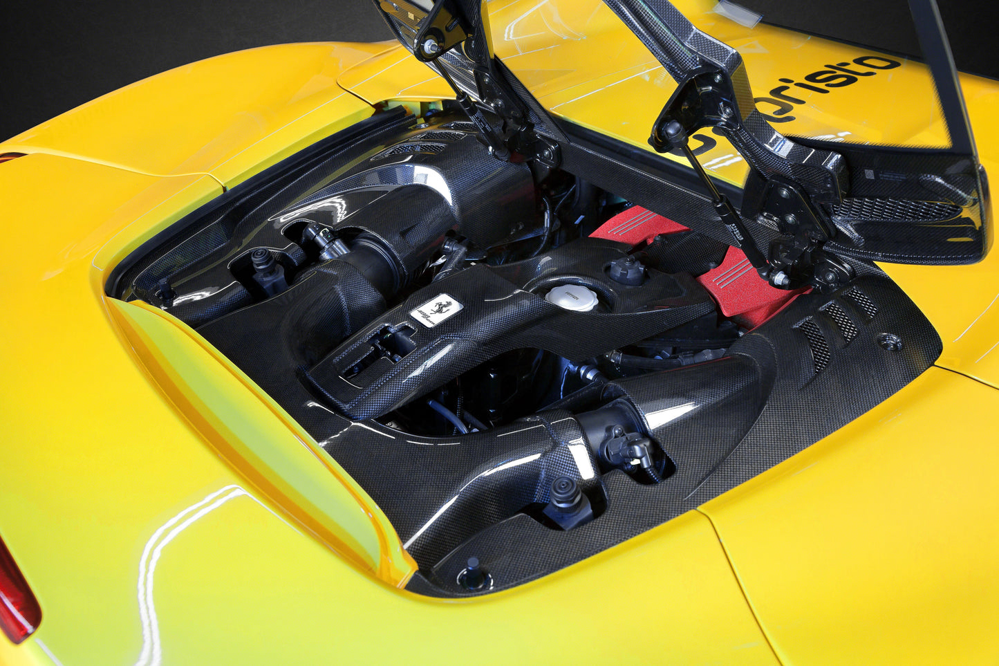 Ferrari 488 GTS / Pista Spider - Carbon Fiber Engine Side Covers