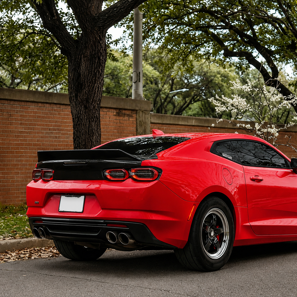 Carbon Fiber Trunk Lid With Ducktail Spoiler for Chevrolet Camaro