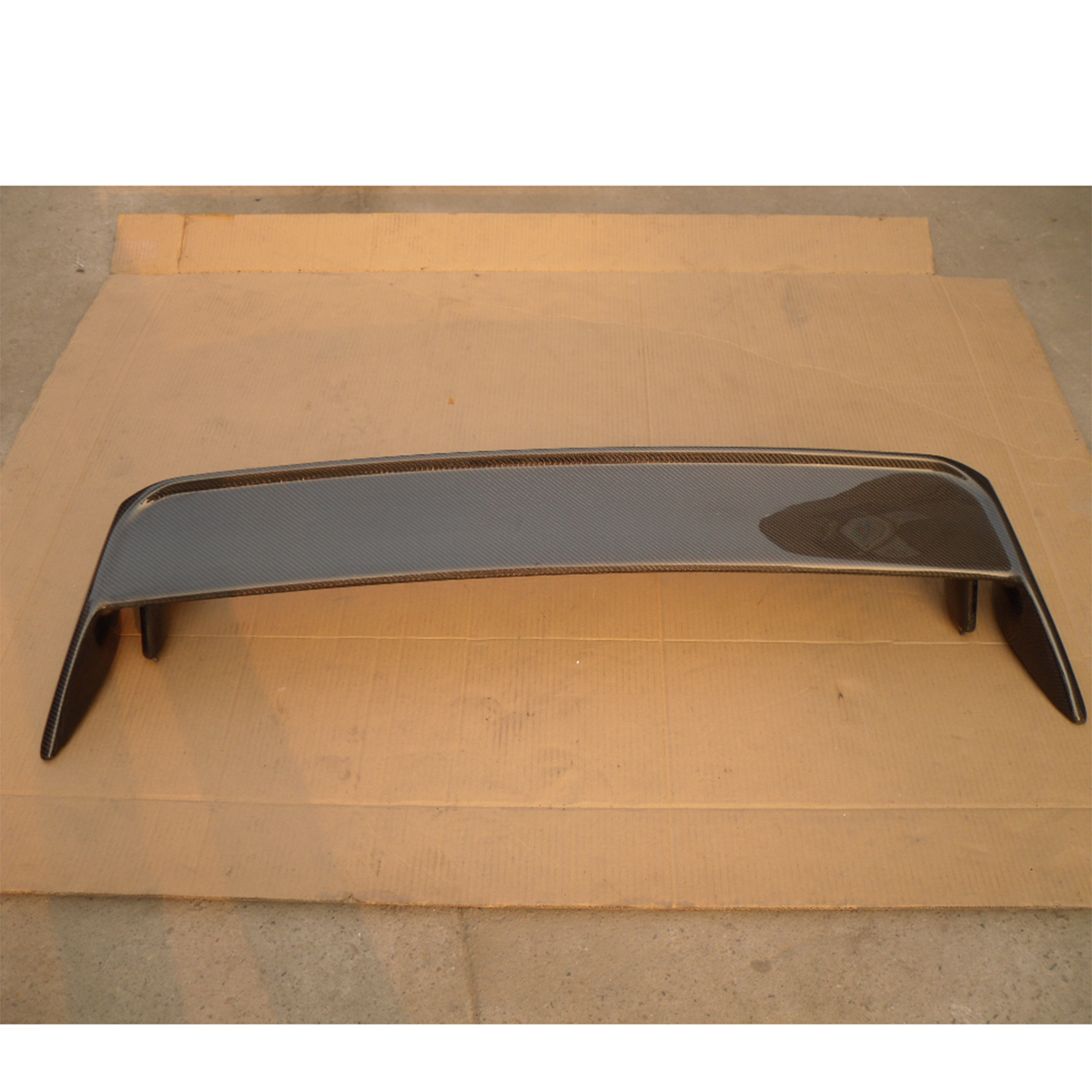 Carbon Fiber Rear Spoiler with 3K Twill Weave for Nissan Skyline GT-R R32 & Nissan Skyline R32 GTS