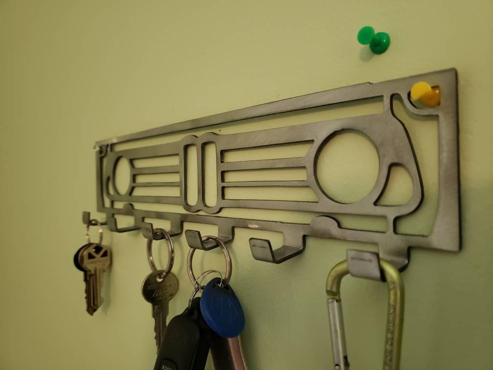 BMW 2002 Grill Keychain Rack – Classic Euro Steel Wall Mounted Organizer