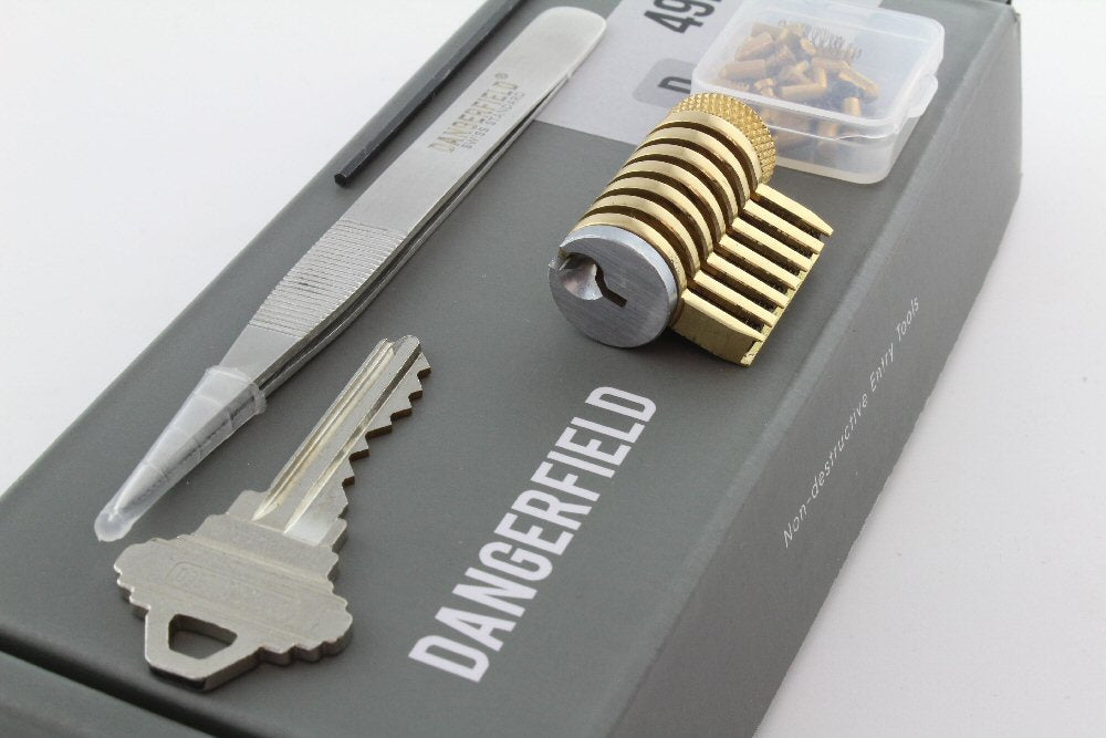 Practice Lock - Dangerfield Infinitus Repinnable Cutaway & Tweezers