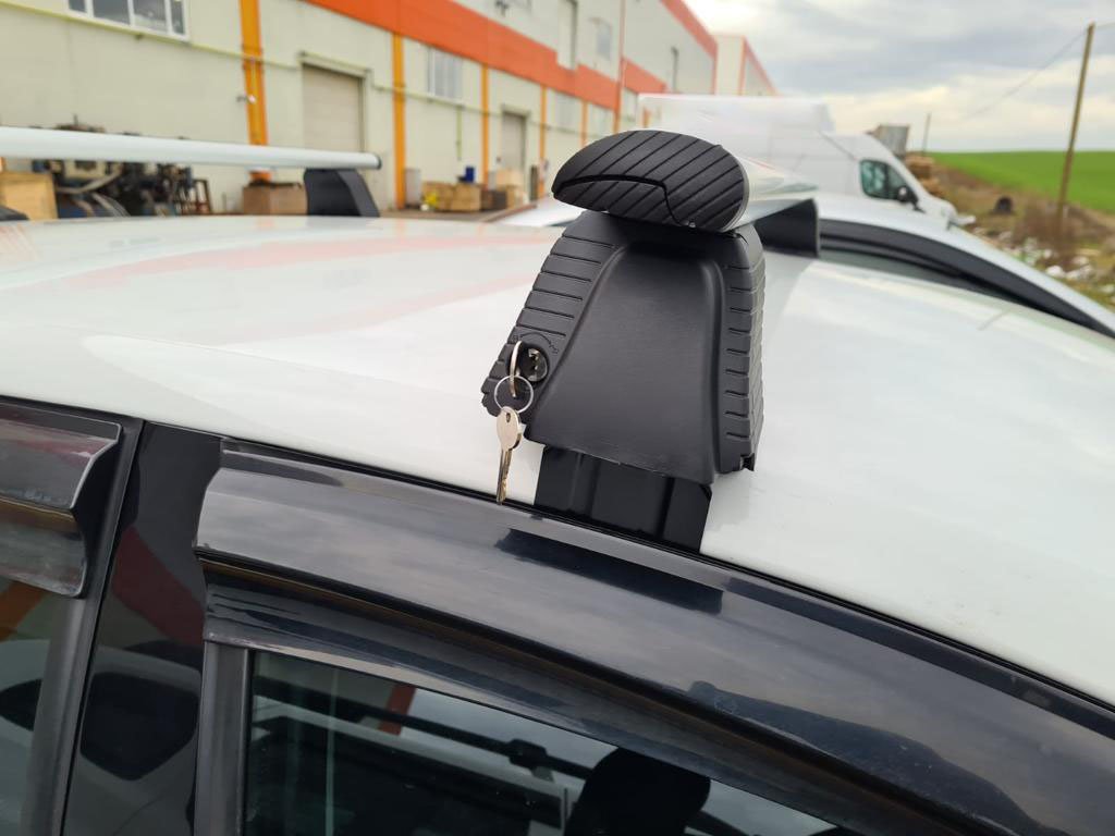 Smooth Roof Rack Cross Bars Set for Audi A4 1995 - 2007