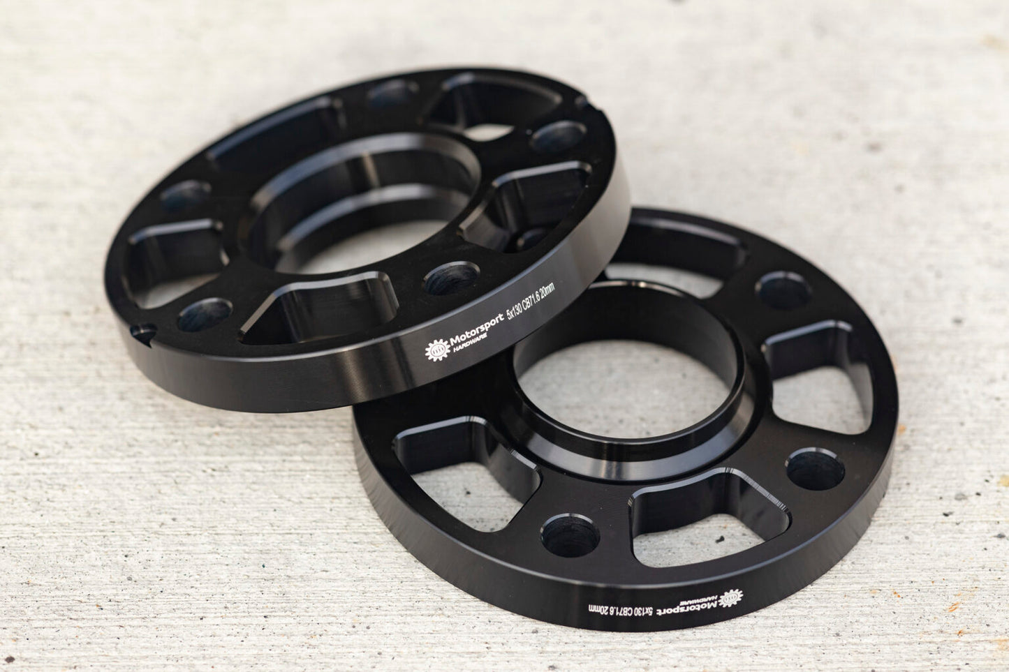 20mm Traklite Porsche Spacers