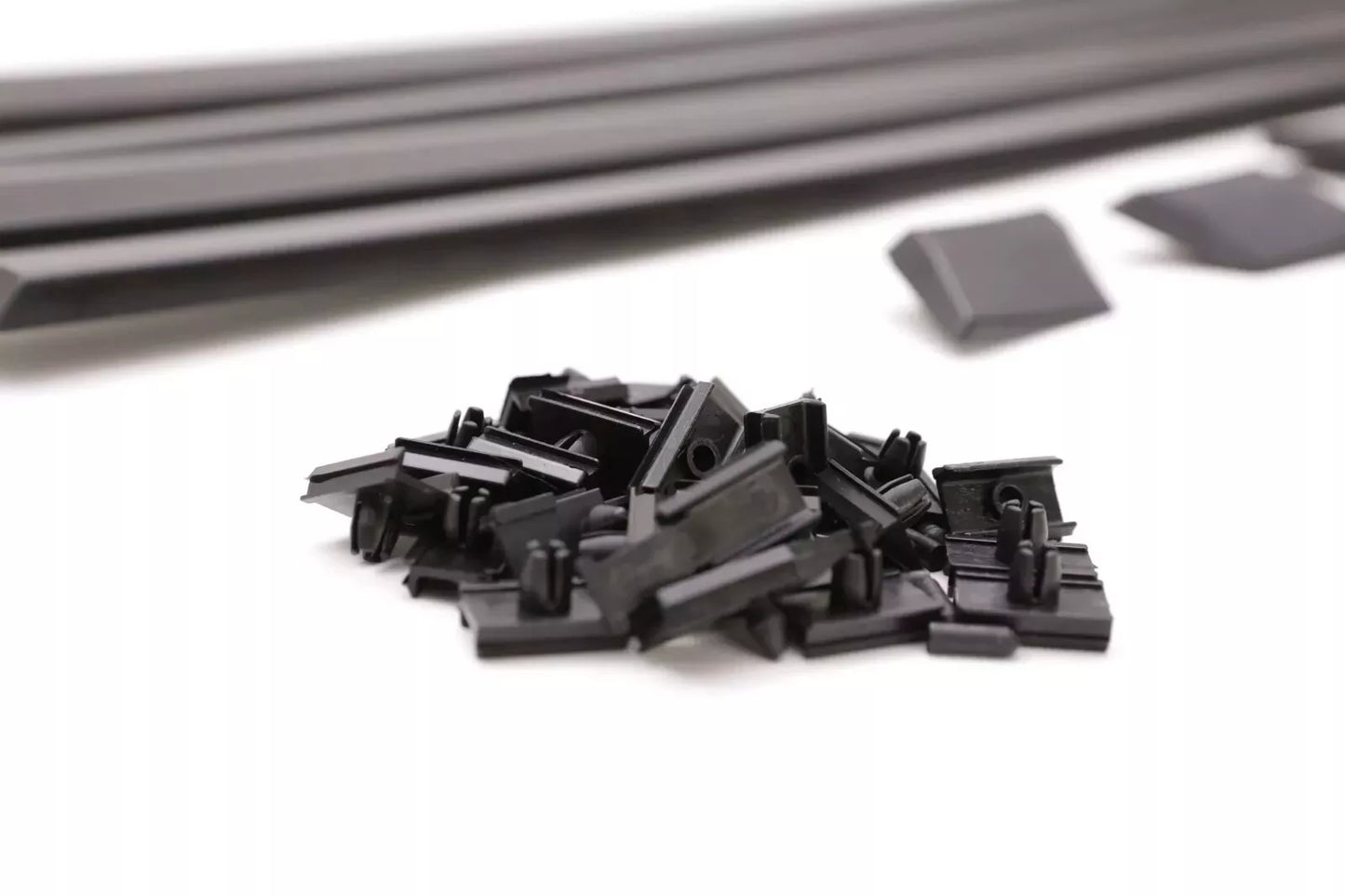 BMW E34 1987-1996 Compatible Body Side Moulding Trim Set 8 Pieces with these Sleek Body Side Moldings