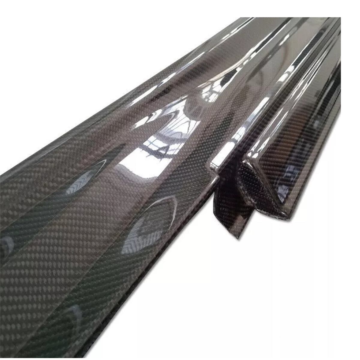 Carbon Fiber Side Skirts for Nissan GT R R35