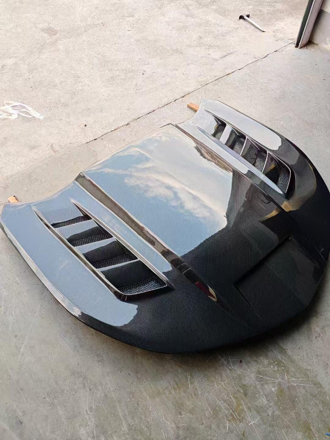 Dry Carbon Fiber Performance ZL1 Hood for Chevrolet Camaro