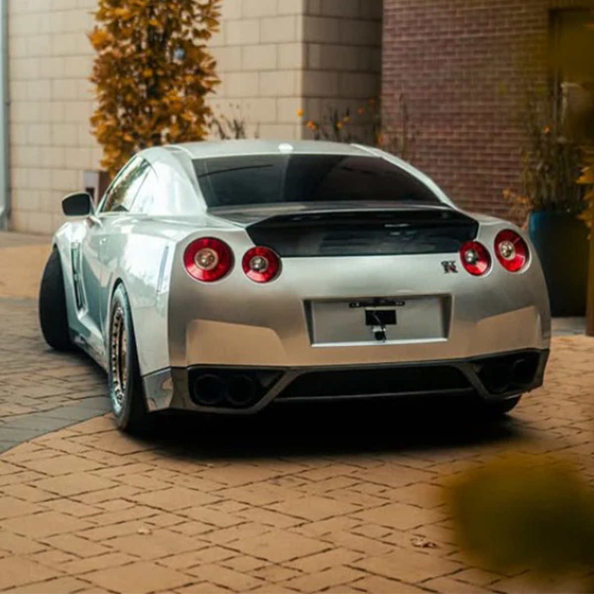 Carbon Fiber Duckbill Trunk for Nissan GT R R35