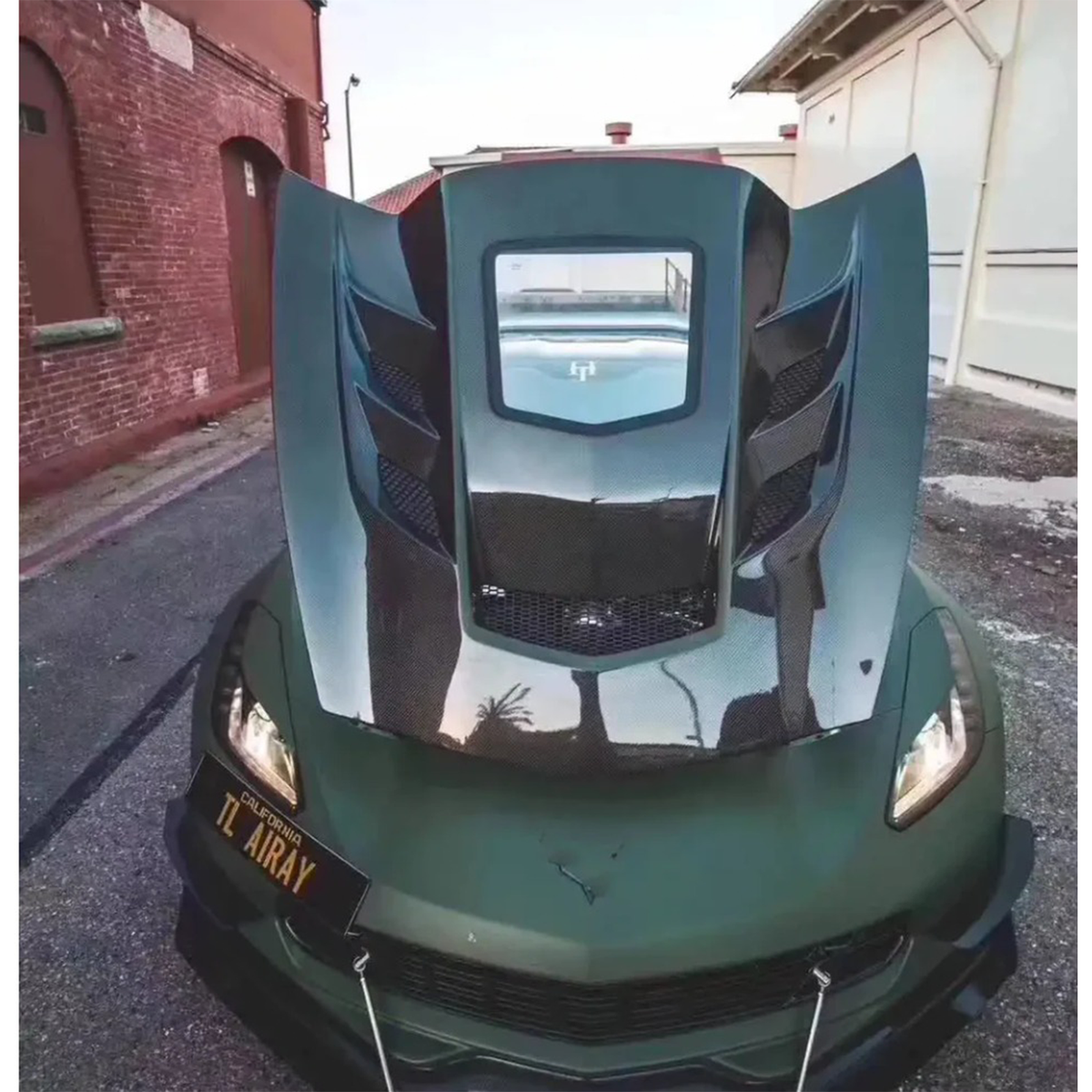 Carbon Fiber Vented Hood Bonnet for Chevrolet Corvette C7